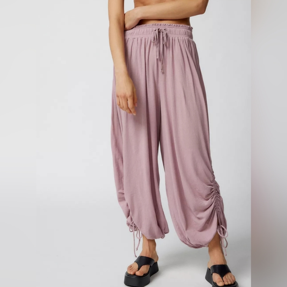 Urban Outfitters Mauve Drawstring Ruched cropped jogger pants